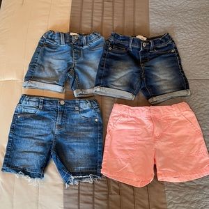 Girls shorts size 4T